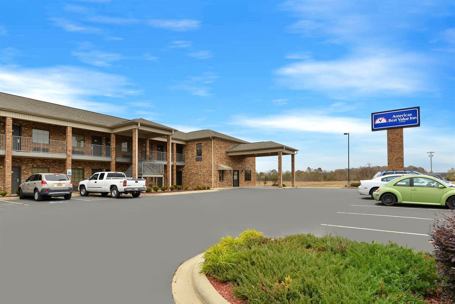 Americas Best Value Inn Byhalia Zewnętrze zdjęcie
