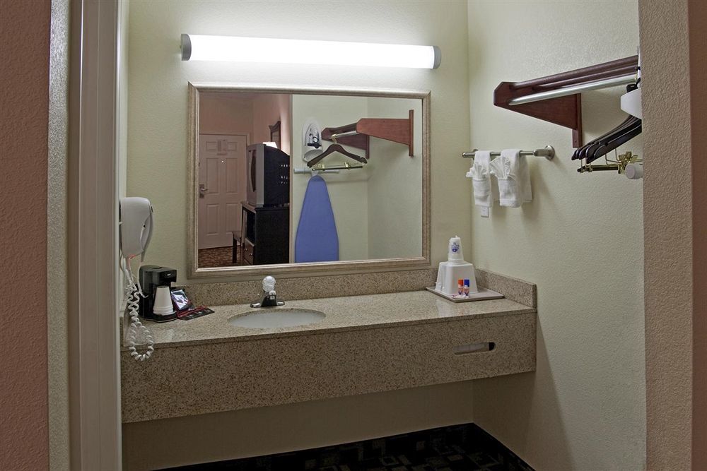 Americas Best Value Inn Byhalia Pokój zdjęcie